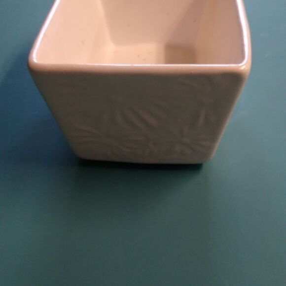 Hull F17 Ceramic Floral pattern Planter Cottagecore Grandmacore Garden - Picture 2 of 7